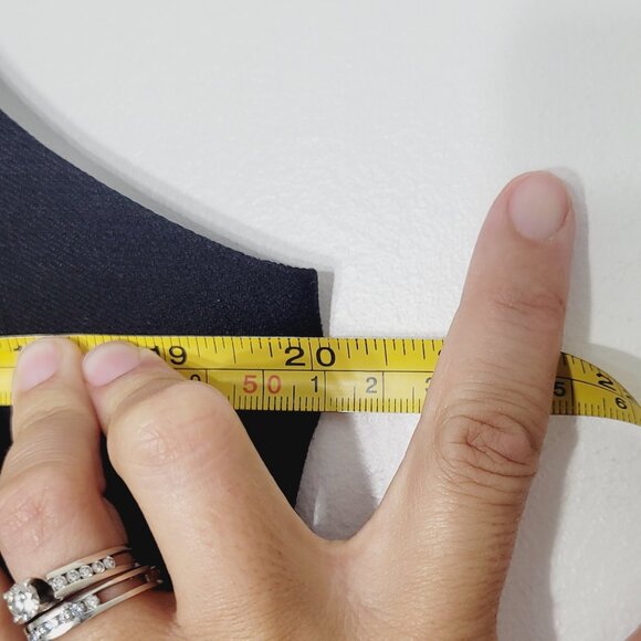 RW&CO. Women's Black Front Pockets Sleeveless Button Front Waistcoat Size Large - Picture 7 of 8